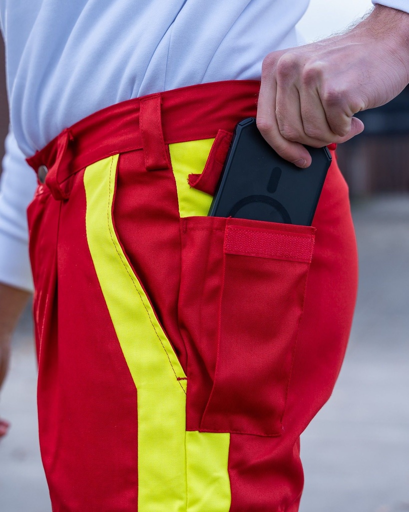 Sanität Einsatzhose Rot-Neongelb, EN20471, Kl.1 - 48W Sanität Einsatzhose Rot-Neongelb, EN20471, Kl.1 - 48W
