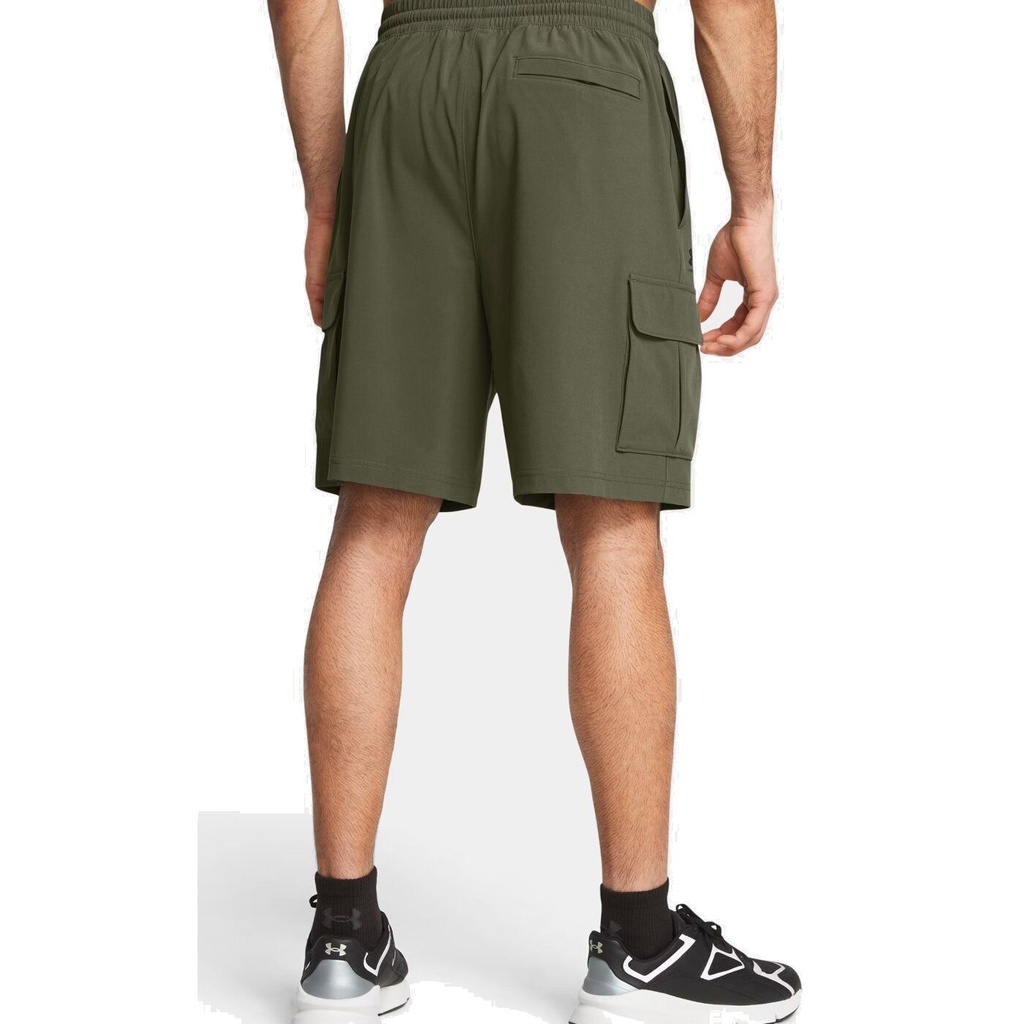 Under Armour Vibe Cargo Shorts - braun - M