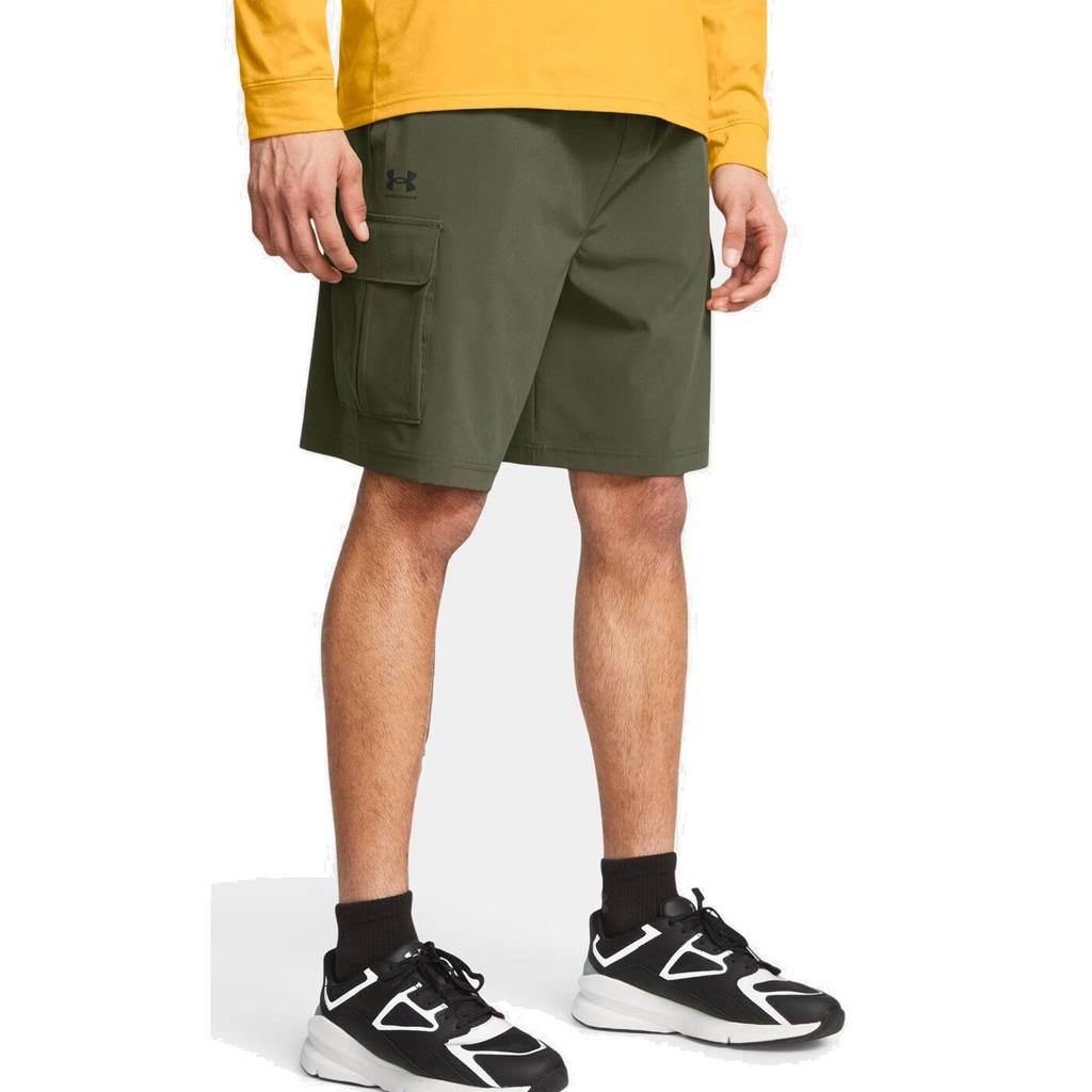Under Armour Vibe Cargo Shorts - braun - M