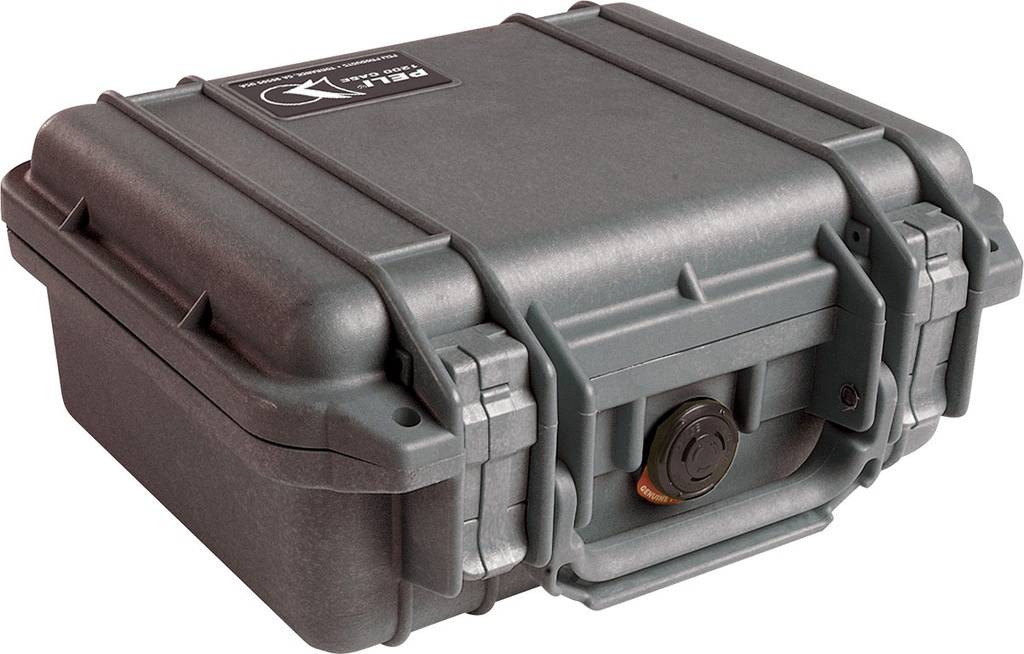 peli-hard-camera-canon-dustproof-case.jpg