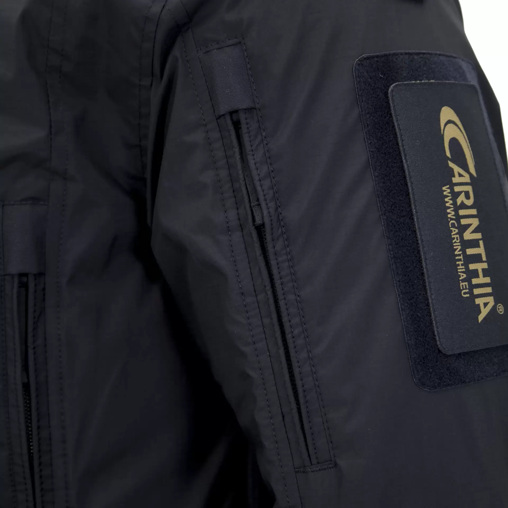 243670_23_hig_4-0_jacket_black_05.webp