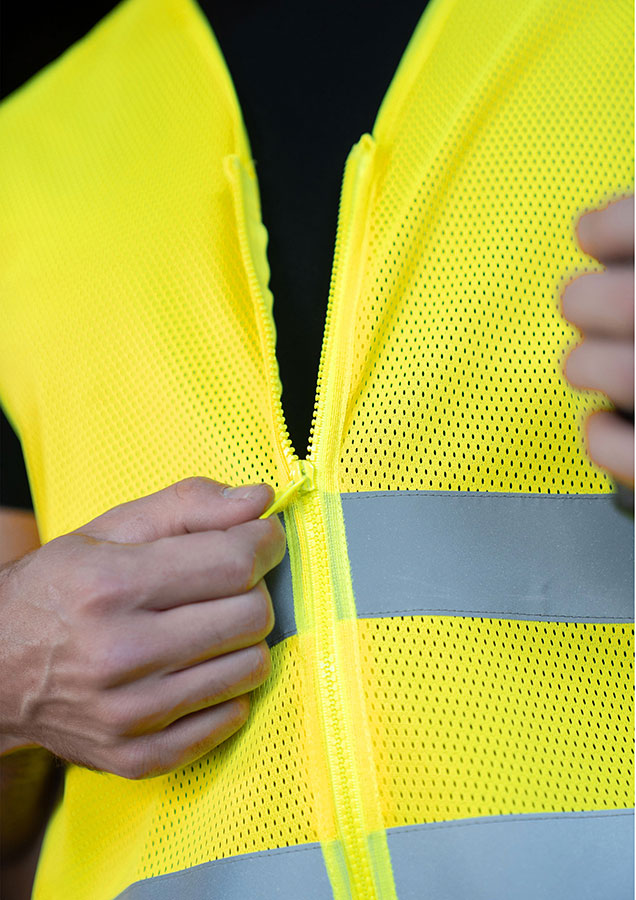 KXCMZ-mesh-warnweste-comfort-reissverschluss-signal-gelb-warnwesten-korntex-detail.jpg