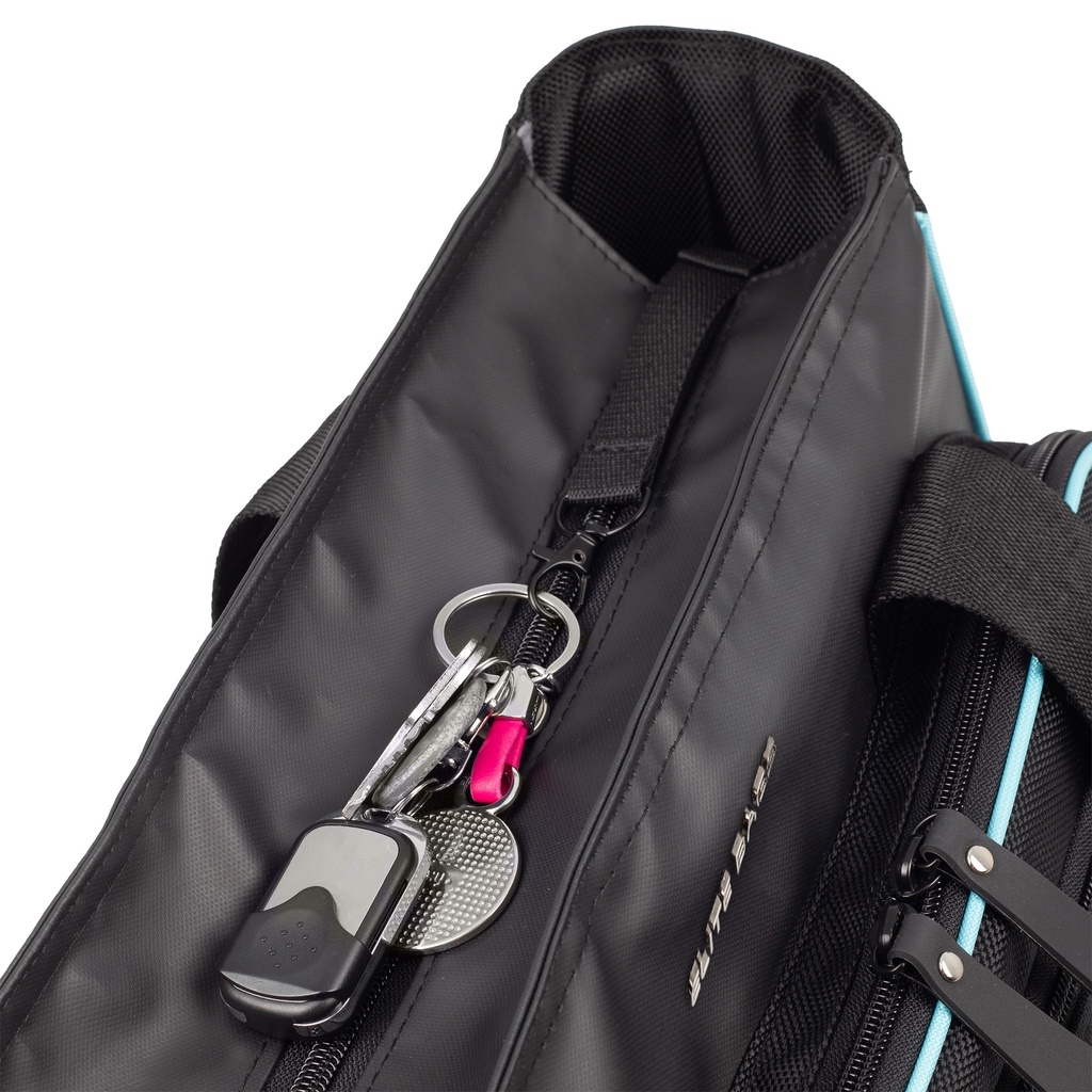 EB00.022_TECBAG'S Pflegetasche schwarz_Detail Keychain.jpg
